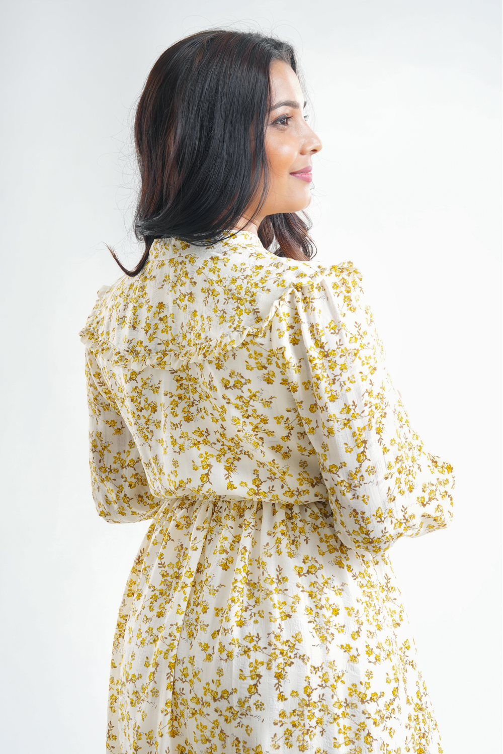 Shelly mini dress beige casual daytime outfit